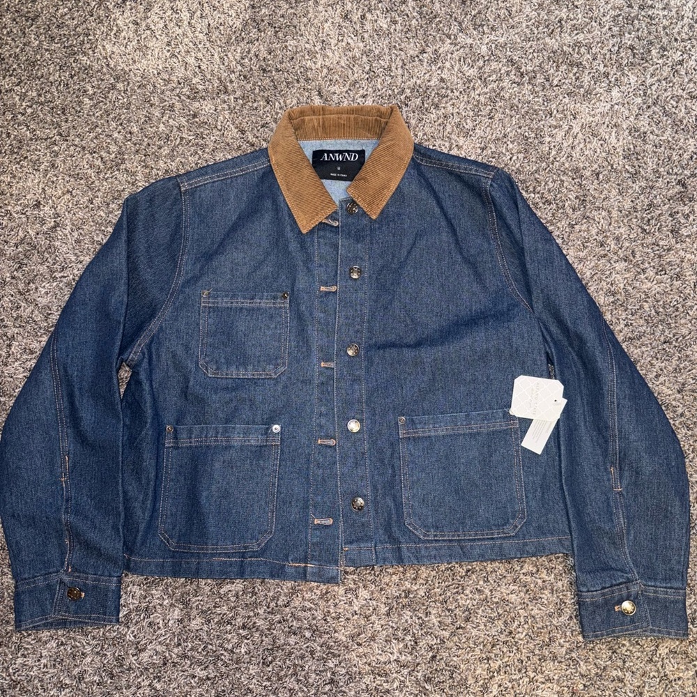 NWT ANWND Women’s Denim Jacket with Tan Collar Medium